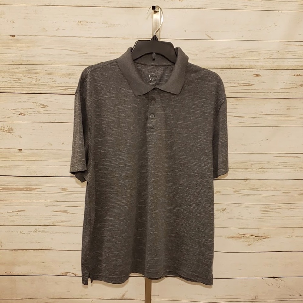 Men's collared short sleeve grey shirt